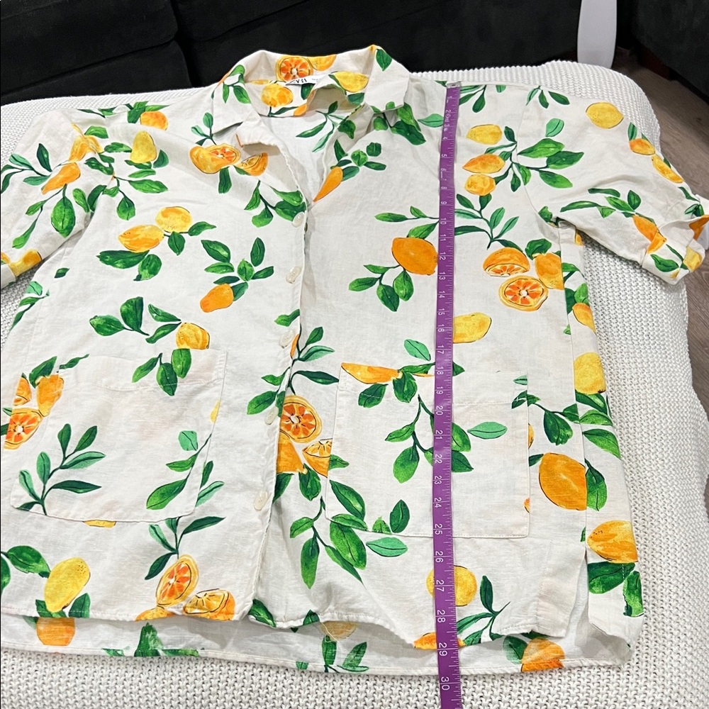 Zara Lemon Print Dress Shirt with White and Yellow Accents - Picture 10 of 11